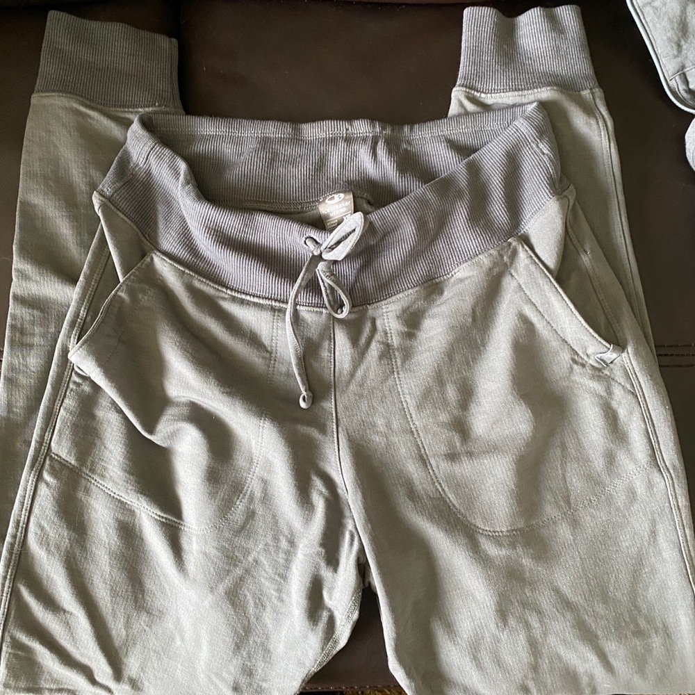 Icebreaker pants